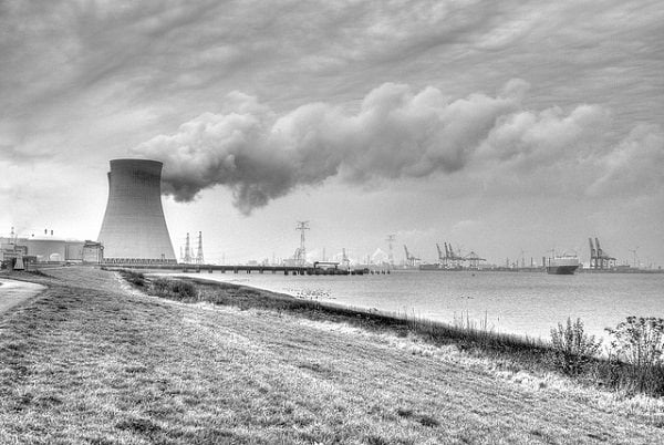 Planta nuclear. Fuente: Lennart Tange 